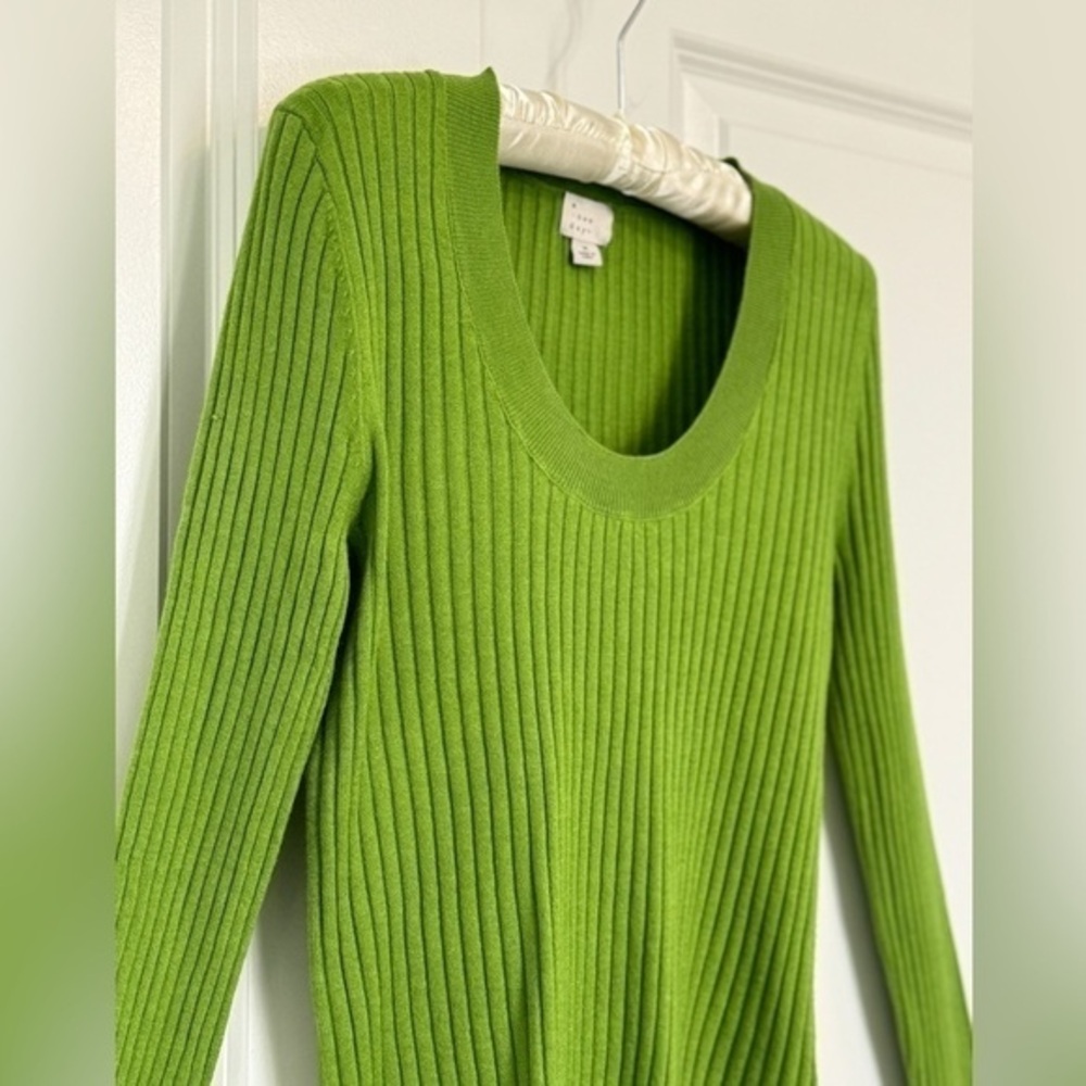 A New Day Women's Fine Gauge Scoop Neck Sweater Size M